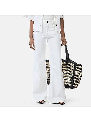 Closed Glow Up Wide Leg Jeans in White (view 2)