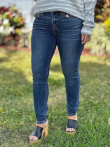 Judy Blue Give Me The Skinny Jeans in Blue (view 2)
