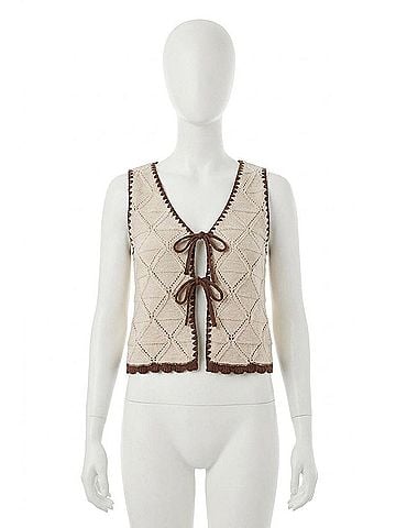 Blu Pepper Contrast Stitch Crochet Knit Front Tie Vest in Natural (view 1)