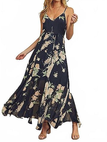 Dress Forum Key To My Heart Floral Flared Hem Maxi Dress in Navy (view 2)