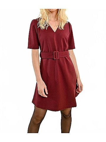 Molly Bracken Short Belted Woven Dress in Dark Red (view 2)