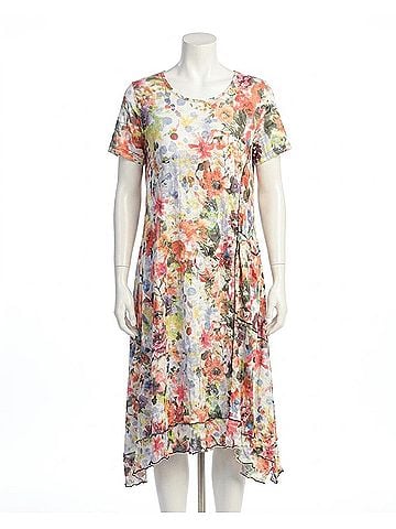 Jess & Jane April Crushed Short Sleeves Pocket Dress in Multi (view 1)