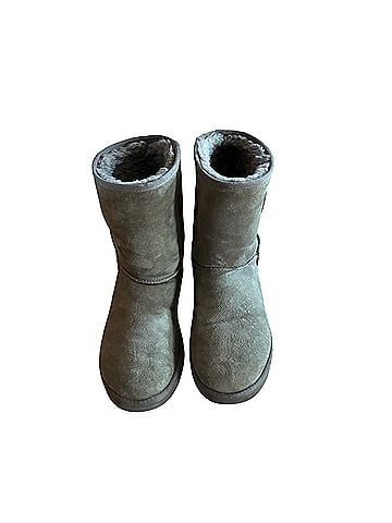 Ugg UGG Boots (view 1)