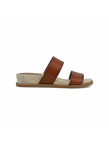 Mia Women's Yelena Sandal in Cognac (view 1)