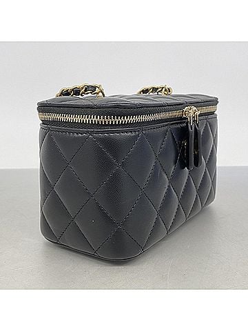 Chanel Chanel Matelassé Chain Shoulder Bag, Lambskin, Black, Women's (view 2)