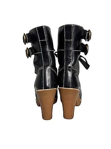 Marc Jacobs Heels (view 2)