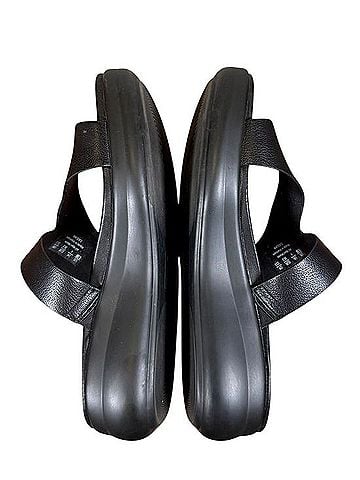 Naturalizer Cailan Sandals (view 2)