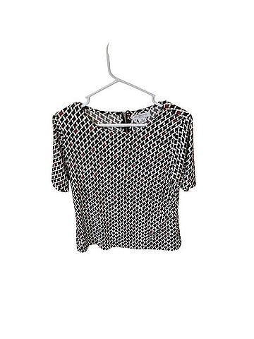 Liz Claiborne Short Sleeve T-Shirt (view 1)
