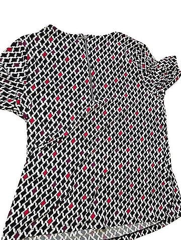 Liz Claiborne Short Sleeve T-Shirt (view 2)