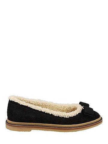 Salvatore Ferragamo Women's Varina Par Flats in Black (view 1)