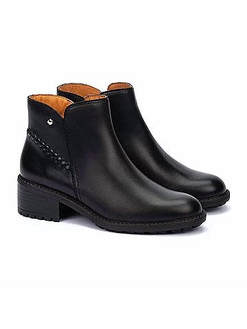 Pikolinos Women's Medina Mid-Heel Ankle Boots in Black (view 2)