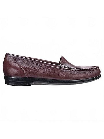 SAS Women's Simplify Loafer in Antique Wine (view 1)