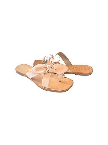 COCONUTS by Matisse Women's Vaughn Chic Toe-Loop Sandal (view 2)