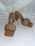 Journee Tan Heels Size 11 - photo 5