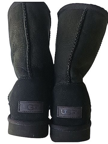 Ugg Classic Short Boots (view 2)