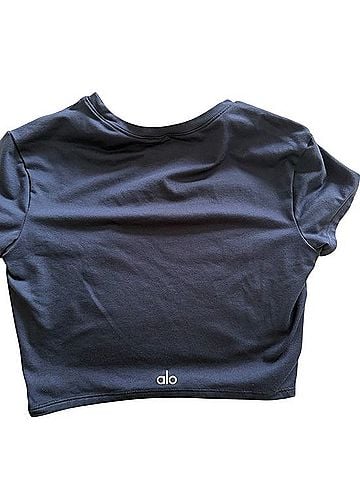 Alo Yoga Alosoft Crop Finesse T-Shirt (view 2)