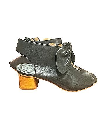 Bernardo Heels (view 1)