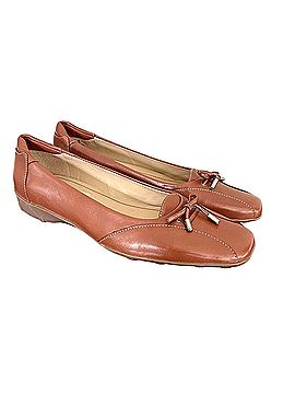 Easy Spirit Flats