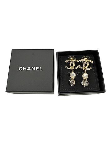 Chanel CHANEL A23C Coco Mark Rhinestone Pearl Stone Swing Earrings, Gold, Made in France, Women's, with Box and Dust Bag. (view 2)