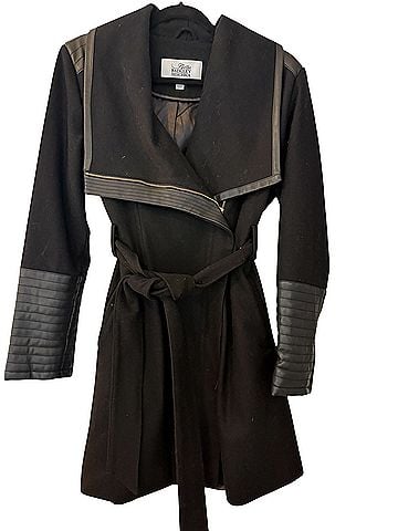 Badgley Mischka Belle Jacket (view 1)