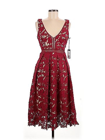 Romeo & Juliet Couture Romeo &amp; Juliet Couture Cocktail Dress (view 1)
