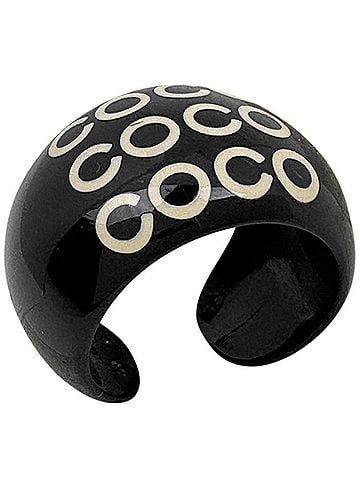 Chanel Chanel COCO ring, black plastic, for women. (view 1)