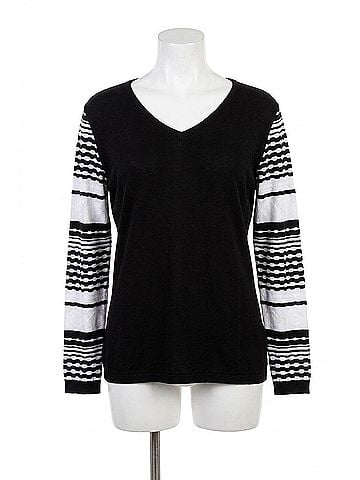 Angel Detailed Sleeve V-Neck Top in Black/White (view 1)
