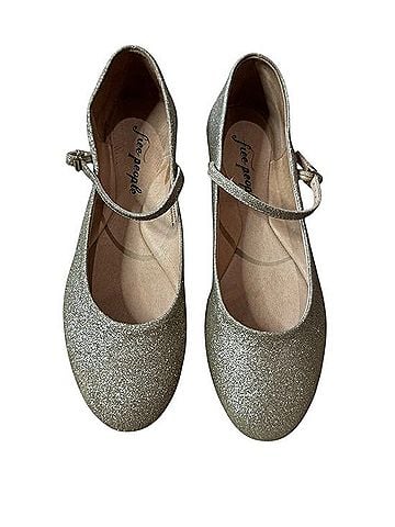 Free People Flats (view 1)