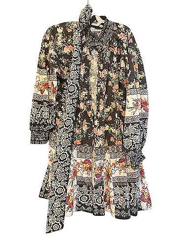 Alice + Olivia Casual Dress (view 1)