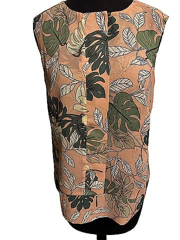 CAbi 5351 Tank Top (view 1)