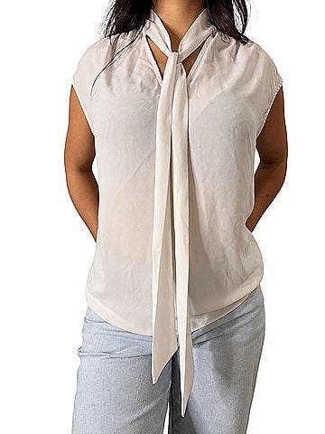 New York & Company Sleeveless Blouse (view 1)