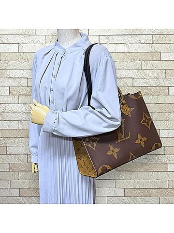 Louis Vuitton Louis Vuitton OnTheGo MM Giant Monogram Shoulder Bag, Handbag, Canvas, M45321, Brown, Women's, LOUIS VUITTON, 2-way (view 2)
