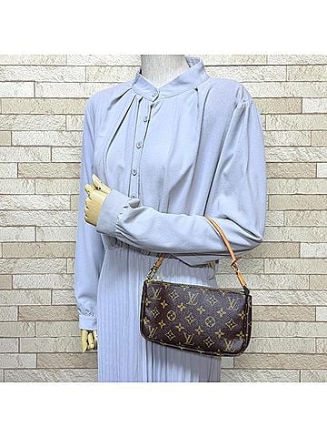 Louis Vuitton Louis Vuitton Pochette Accessoires Monogram Handbag, Canvas, M51980, Brown, Women's, LOUIS VUITTON (view 2)