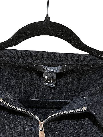 Forever 21 Pullover Sweater (view 2)