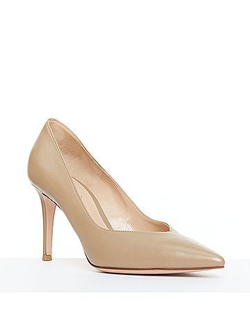 Gianvito Rossi Gianvito Rossi Leather Pointy Pumps (view 2)