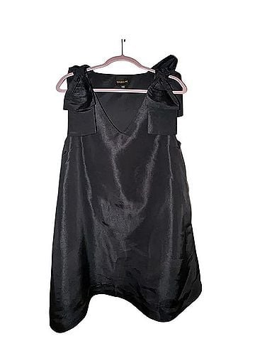 Sugarlips Alani Bow Trapeze Mini Dress Casual Dress (view 2)
