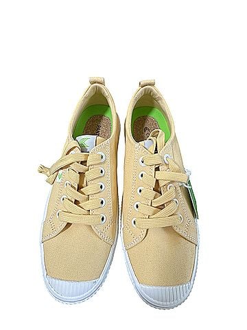 Cariuma Sneakers (view 1)