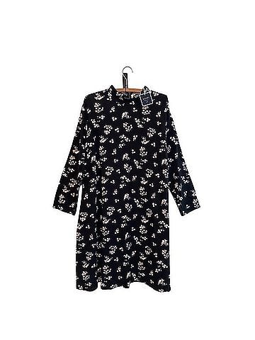 Kaari Blue Curvy Shift Dress Casual Dress (view 1)