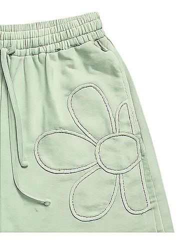 Easel Women's Hadley Flower Patch Detail Shorts in Sage (view 2)