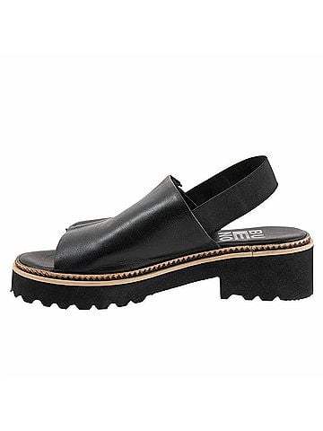 Bueno Women's Amy Sandal in Black (view 2)
