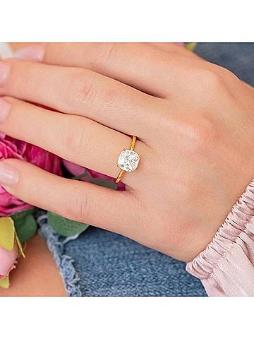 Starlette Women's Bianca Ring in Gold (view 2)