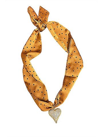 Virtue Women's Mel Puff Heart Scarf Necklace in Yellow (view 1)