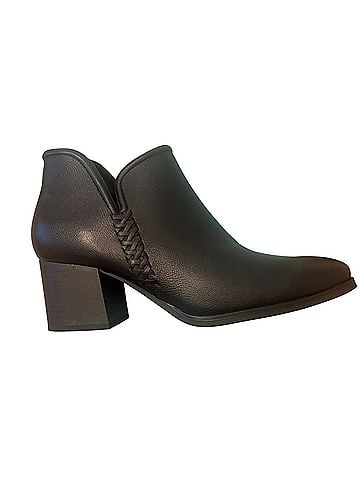 Baretraps Tristen Ankle Boots (view 2)