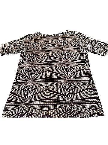 Lularoe Short Sleeve Blouse (view 2)