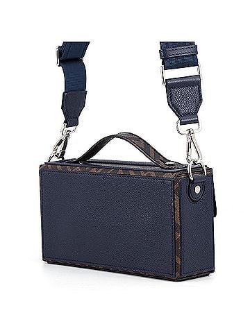 Fendi Fendi Shoulder Baguette Soft Trunk Leather 7VA565 FENDI 2-way Handbag (view 2)