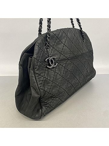 Chanel Chanel Matelassé Chain Shoulder Bag, Sparkle Leather, Black, Women's, P3201743 (view 2)