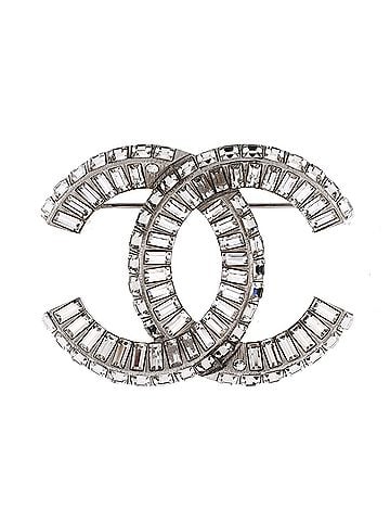 Chanel CC Baguette Brooch Metal with Crystals (view 1)