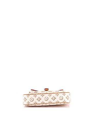Louis Vuitton Maxi Multi Pochette Accessoires Fall for You Monogram Canvas (view 2)