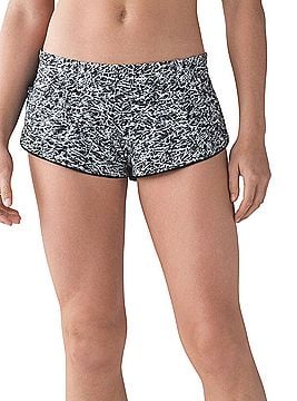 Lululemon Athletica surf short Shorts (view 1)