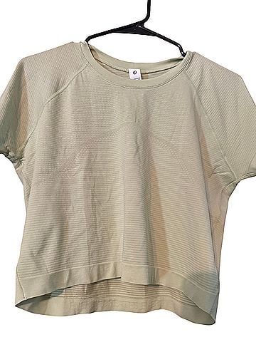 Lululemon Athletica Short Sleeve Blouse (view 1)